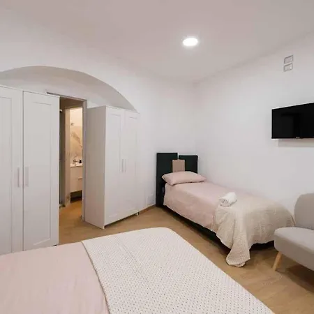 Bed & Breakfast Roomssixty-five