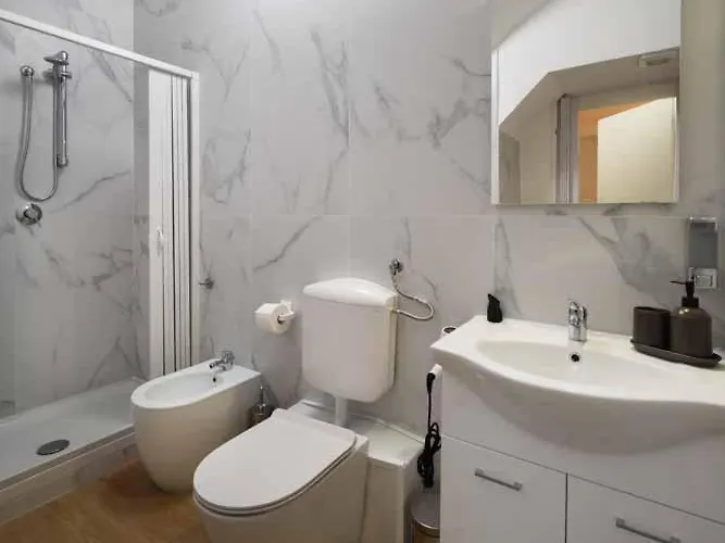 Roomssixty-five לינה וארוחת בוקר 3*